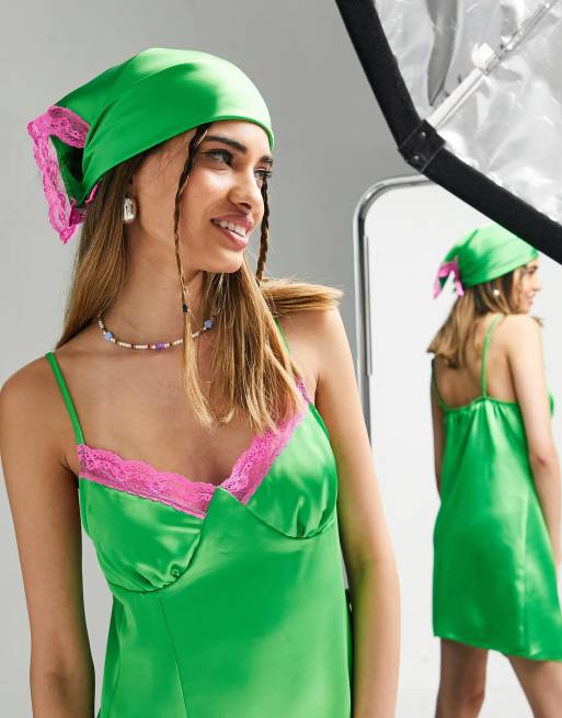 COLLUSION - Foulard verde con dettagli in pizzo