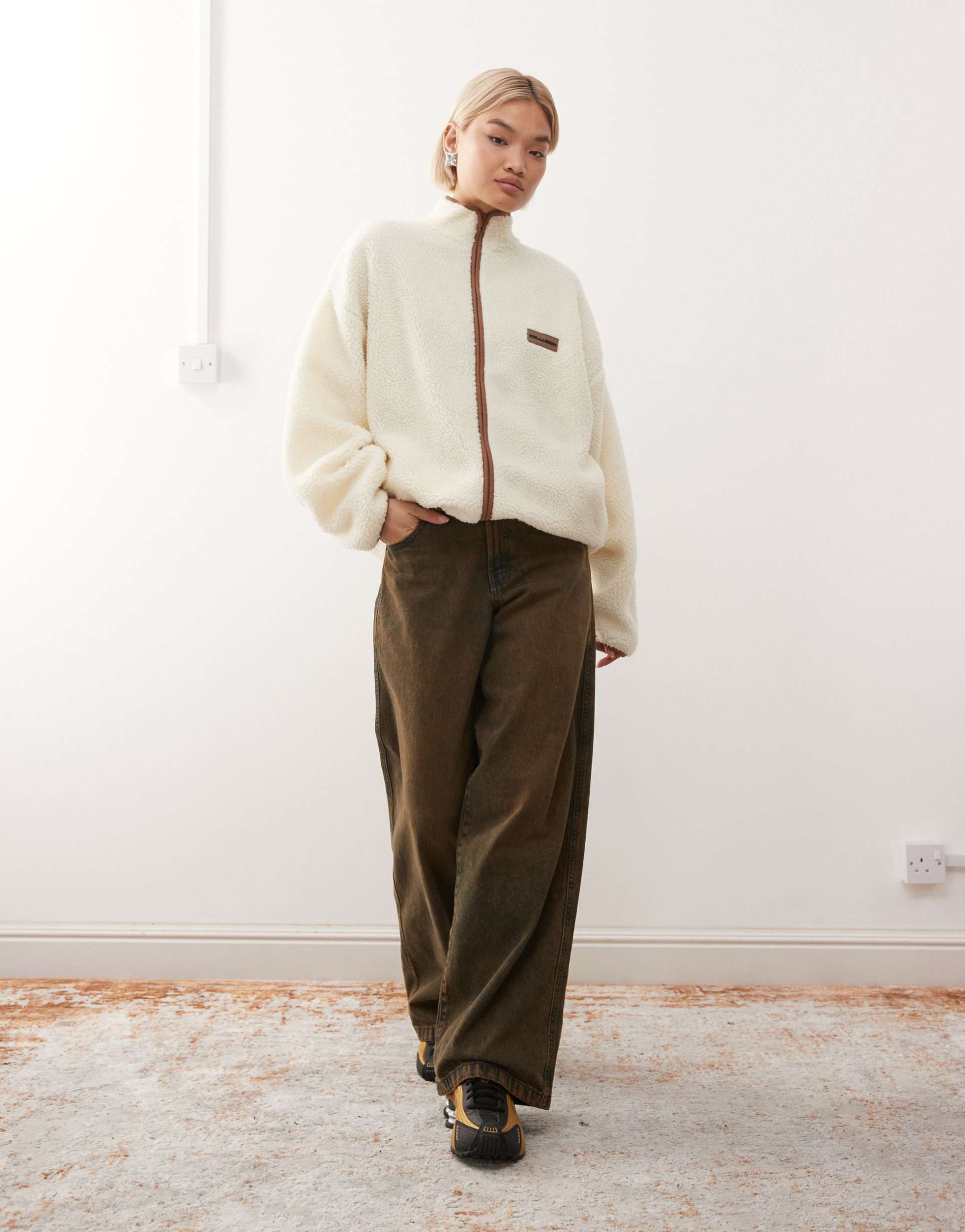 collusion full zip fleece in cream