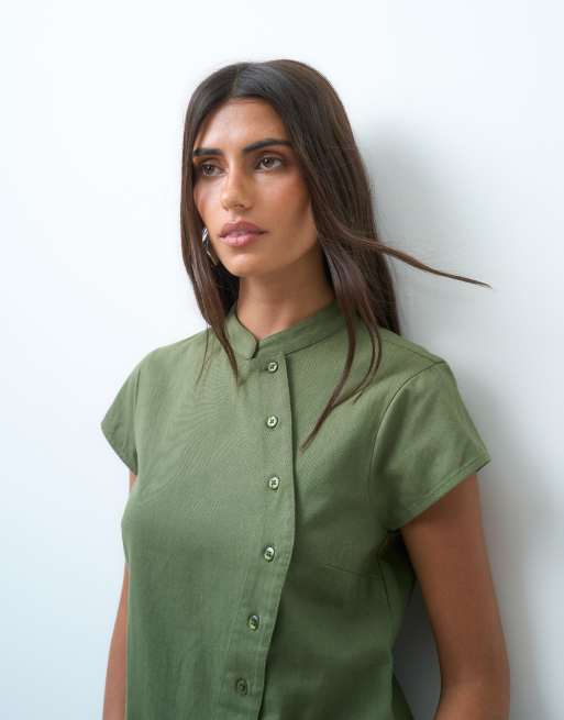 COLLUSION funnel neck asymmetric hem shirt in green, 4 of 4