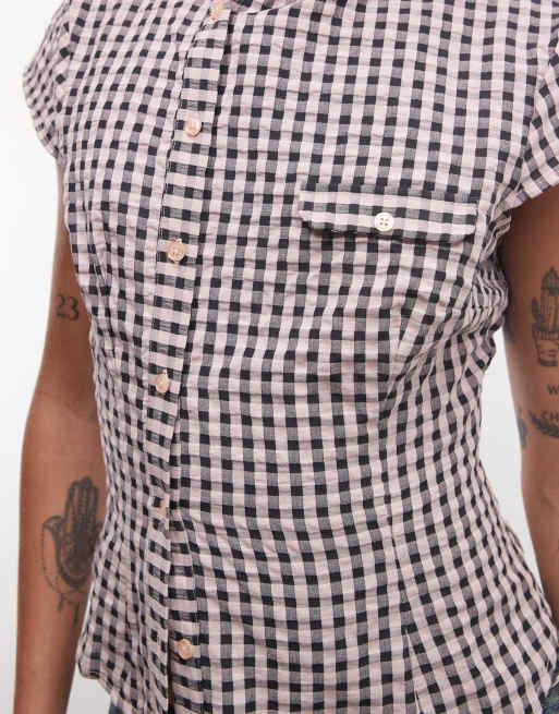 COLLUSION funnel neck fitted shirt in pink plaid, 3 of 4