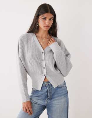 COLLUSION - Gerippte Strickjacke in Grau mit V-Ausschnitt