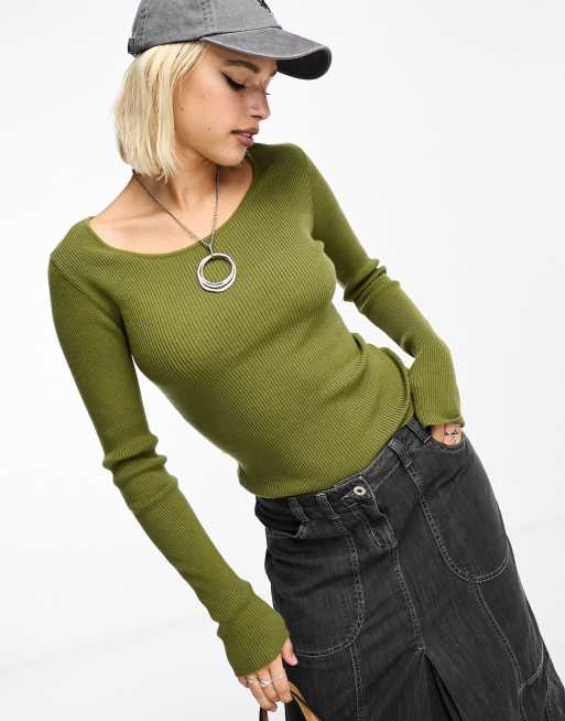 COLLUSION – Gerippter Strickpullover in Khaki mit U-Ausschnitt