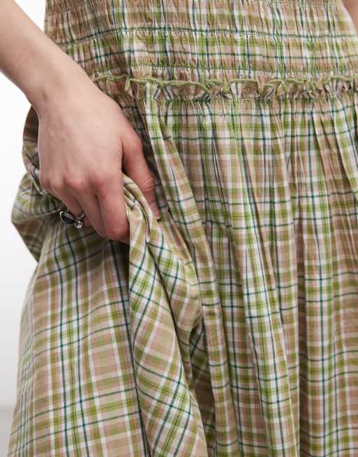 COLLUSION – Gesmoktes Maxikleid in kariertem Grün mit V-Ausschnitt, 3 von 4