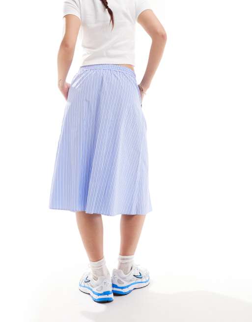 COLLUSION Gonna midi a ruota stile boxer blu a righe ASOS