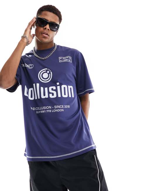 COLLUSION – Granatowy T-shirt piłkarski o kroju skater