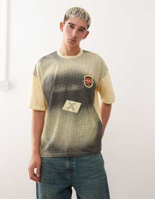 Collusion Graphic Soccer Top In Yellow