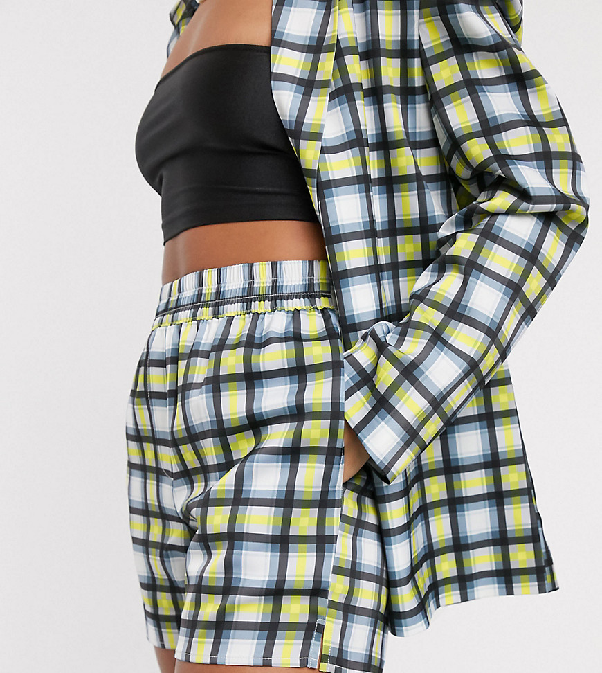 COLLUSION high waist shorts in blue and yellow check-Multi