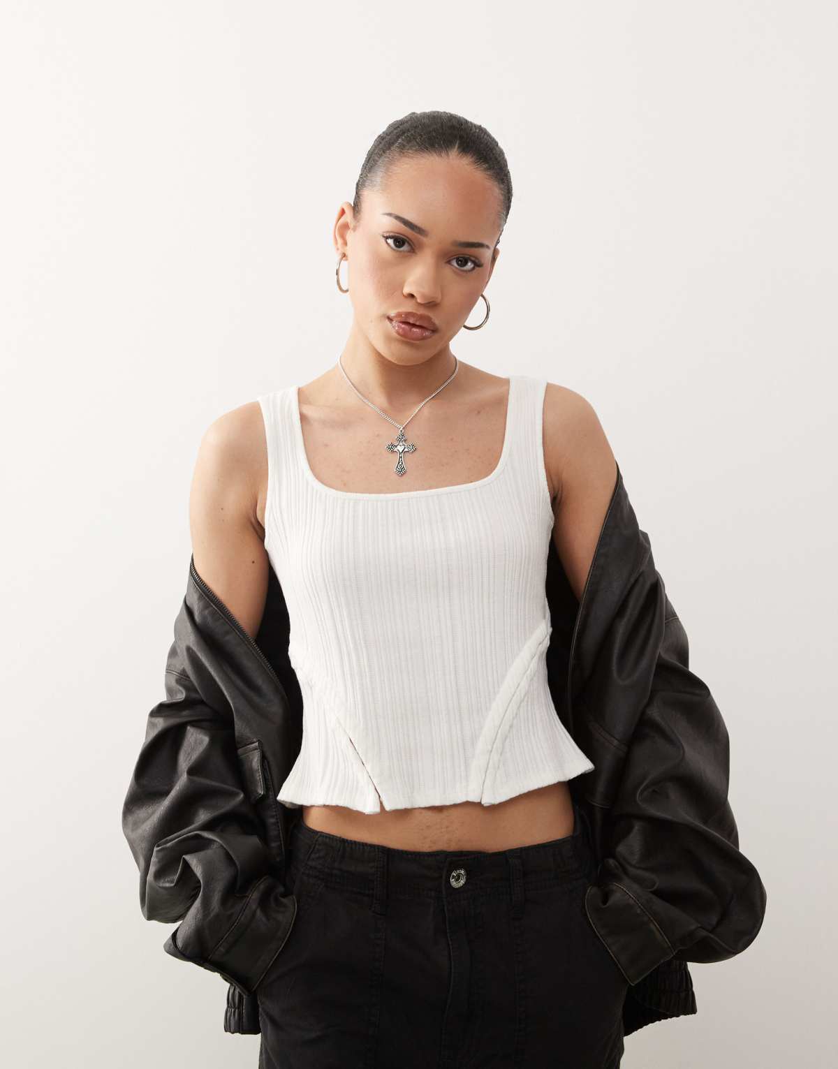 COLLUSION hook and eye detailed vest in white