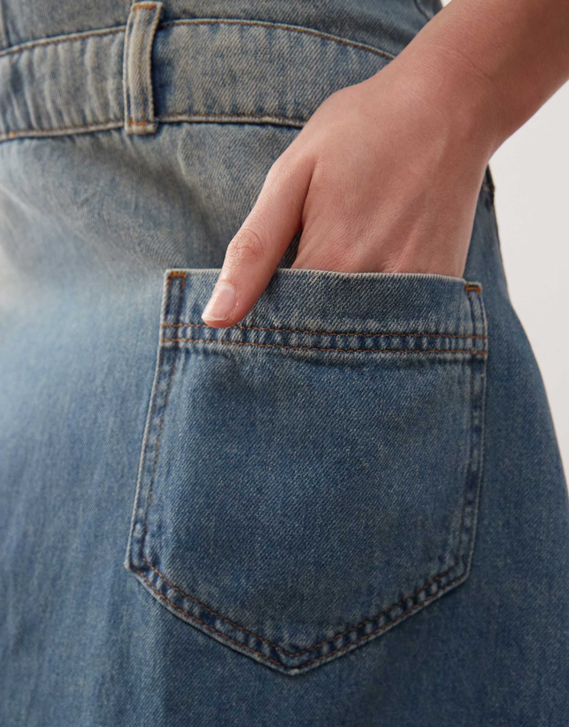 collusion iconic denim dress in vintage wash