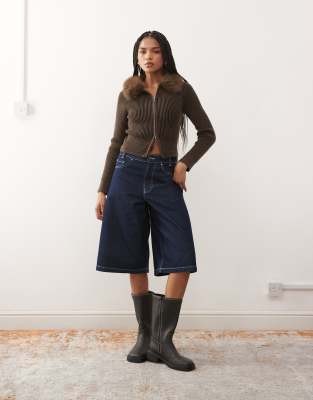 COLLUSION - Jeans-Jorts in Rinse-Waschung-Blau