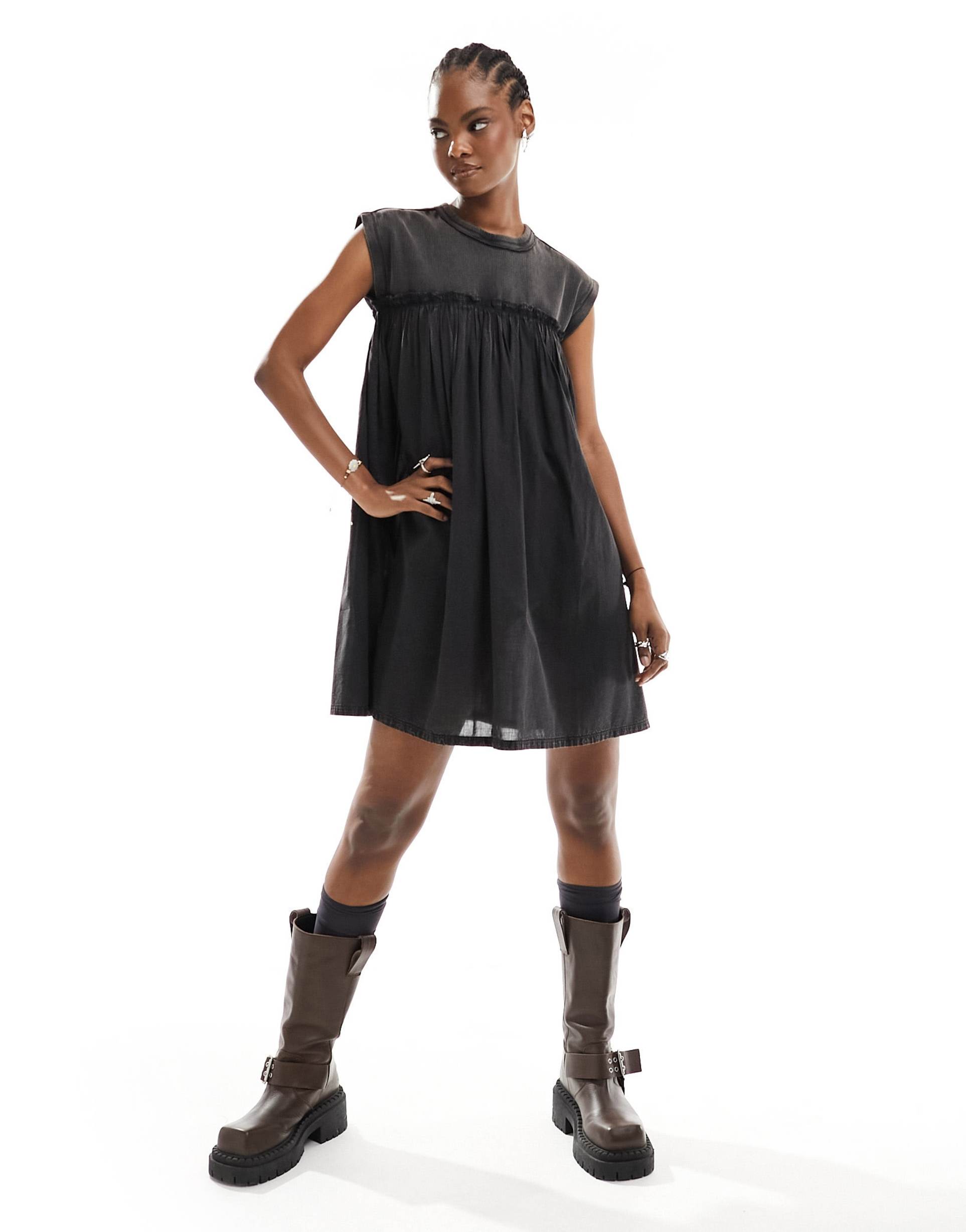 collusion jersey woven mix smock dress in washed black