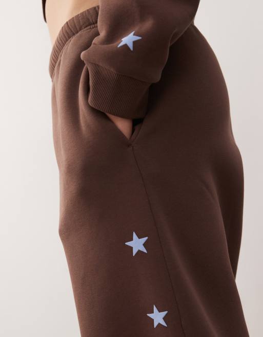 COLLUSION - Joggers color cioccolato con logo e stelle in coordinato, 2 di 5