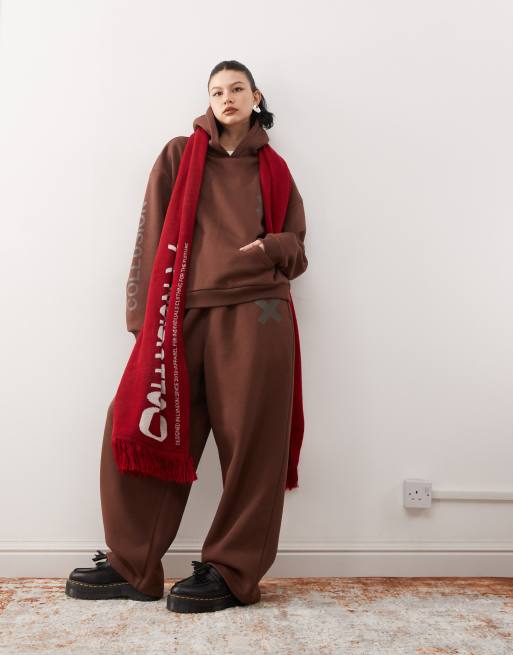 COLLUSION - Joggers taglio comodo in tessuto pesante con logo