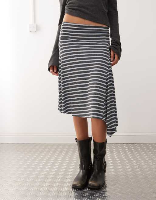 COLLUSION Jupe mi-longue asymétrique à rayures Gris ASOS