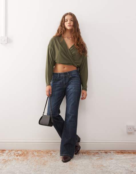 COLLUSION - Kaki snoet slå om-top med voluminøse ærmer - view 1