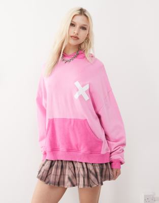 COLLUSION - Kapuzenpullover in ausgebleichter rosa Acid-Waschung