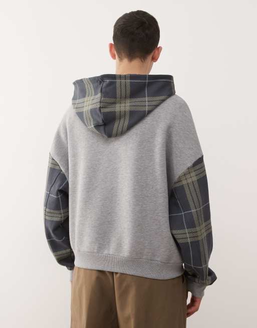 COLLUSION – Kastenförmiger Kapuzenpullover in Grau mit karierten Ärmeln im Bahnendesign, 3 von 5
