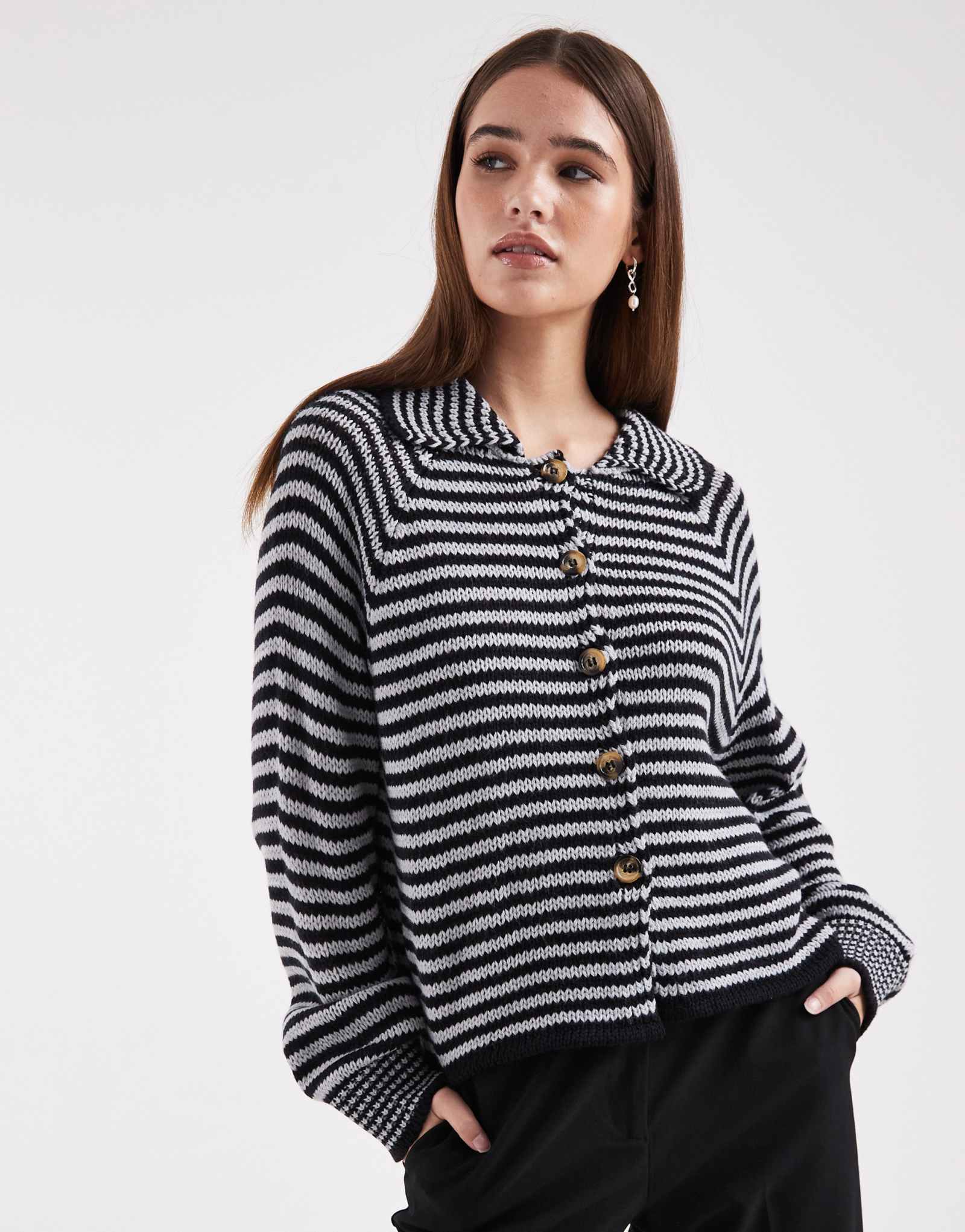 Кардиган реглан в полоску из плотной вязки синего цвета