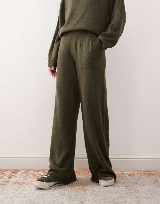 COLLUSION knitted oversized jogger co-ord in khaki, 5 of 5