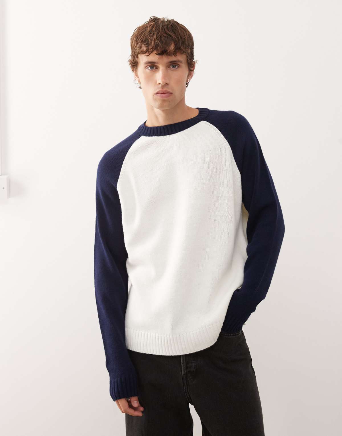 COLLUSION knitted raglan with navy sleeves