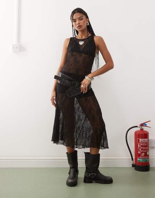 COLLUSION – Kurzärmliges Midikleid in Schwarz