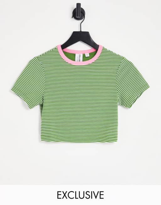 COLLUSION – Kurzärmliges Ringer-Shirt in Grün gestreift
