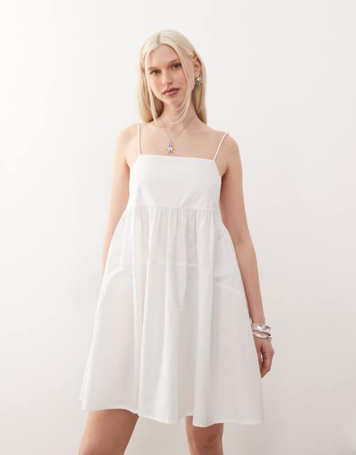 COLLUSION – Kurzes Sommerkleid in Weiß