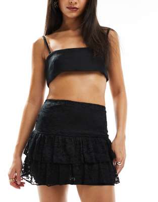 lace frill mini skirt in black