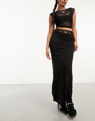 lace panel maxi skirt in black
