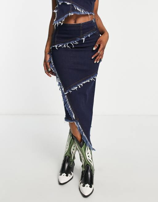 COLLUSION - Lange asymmetrische midi rok van denim met binnenstebuiten naden in blauw, deel van co-ord set