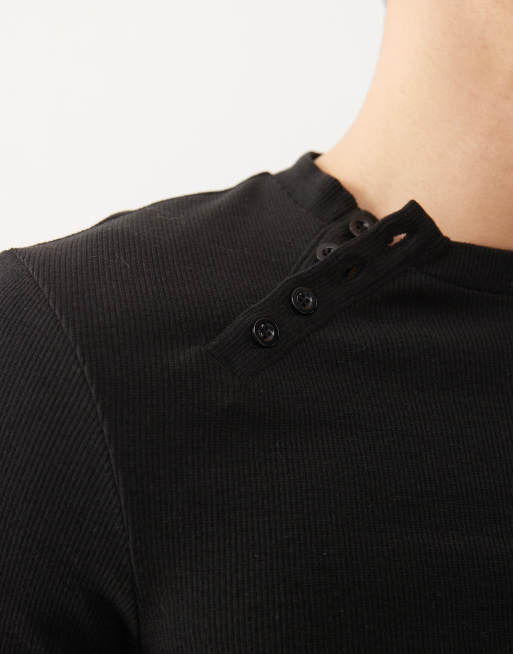 COLLUSION - Langærmet sort henley-T-shirt med asymmetriske knapper, 5 af 5