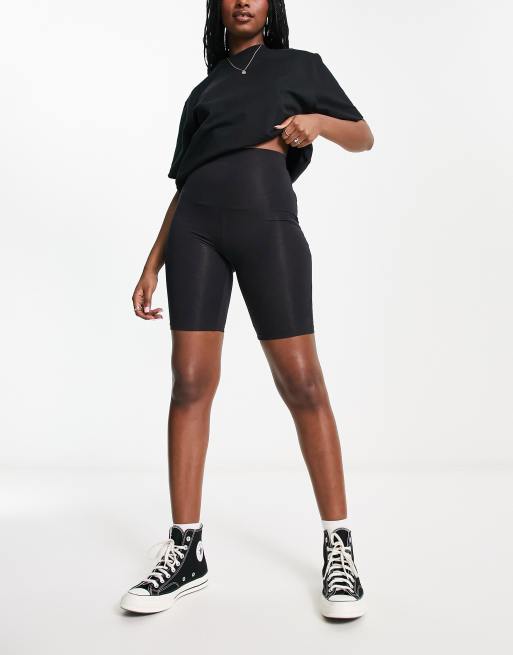 COLLUSION legging short in black , 4 of 4