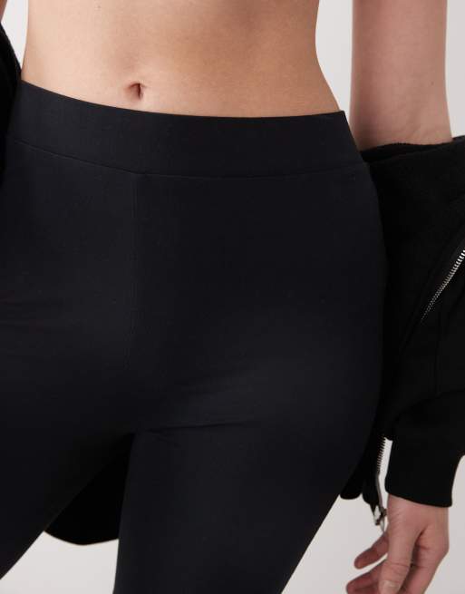 COLLUSION legging short in black, 4 of 5