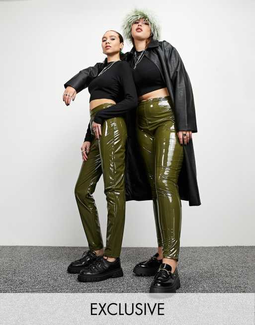COLLUSION - Leggings in vinile color kaki 