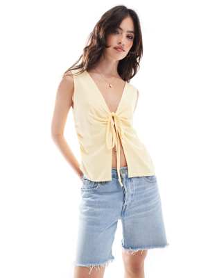 Collusion Linen Built Up Tank Top With Tie Detail In Butter Yellow