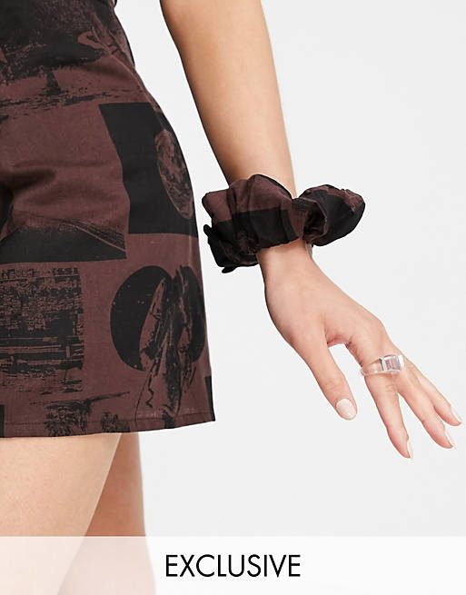 COLLUSION linen scrunchie in brown print co-ord