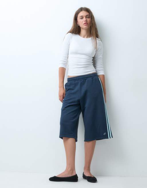COLLUSION lockere lange Jersey-Sportshorts in Marineblau, 2 von 5