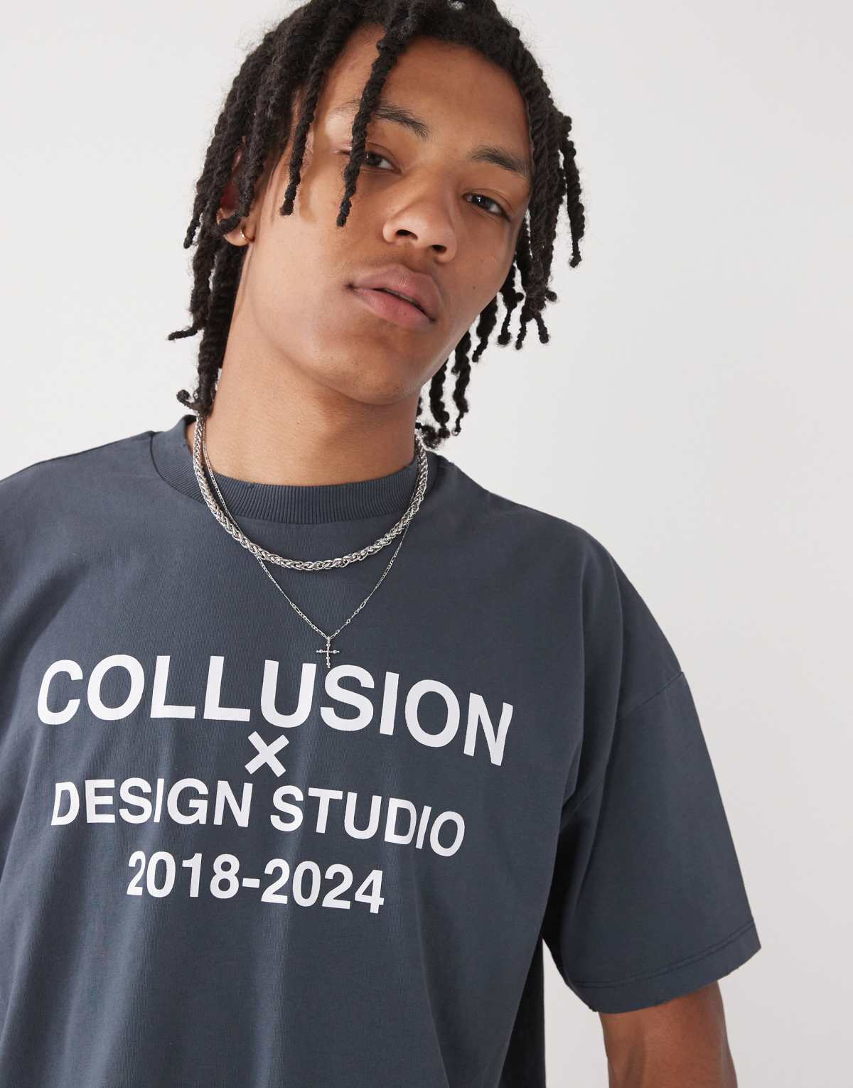 COLLUSION Logo t-shirt in grey