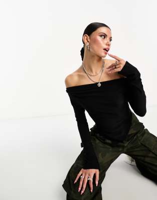 COLLUSION long sleeve asymmetric slinky top in black