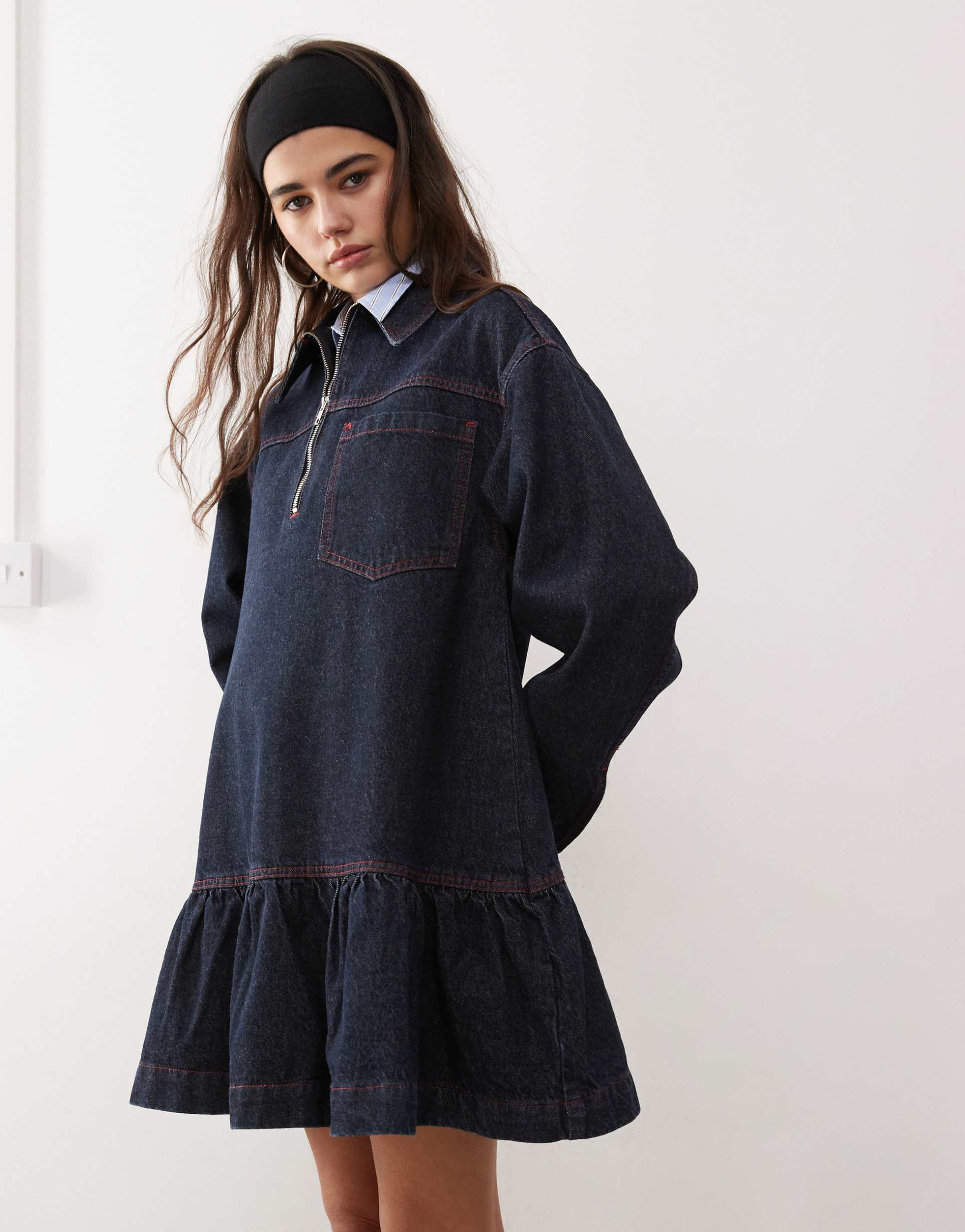 collusion long sleeve denim smock dress in rinse wash