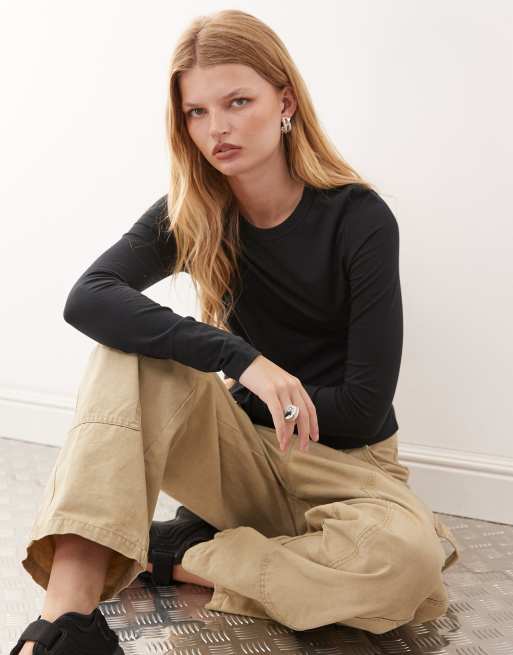 COLLUSION long sleeve fitted t-shirt in black