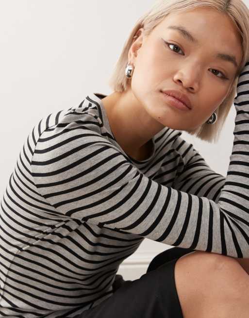 COLLUSION long sleeve fitted t-shirt in gray stripe