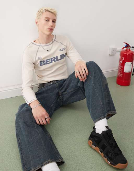 COLLUSION long sleeve shrunken Berlin graphic football tee in stone, 2 of 4