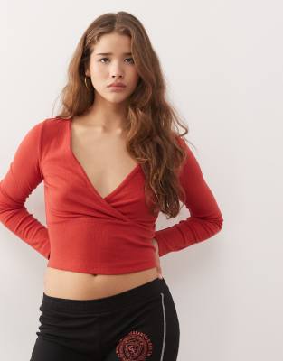 Collusion Long Sleeve V-neck Wrap Top In Red