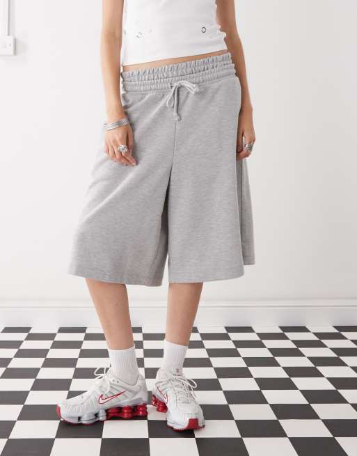 COLLUSION – Longline-Jogging-Shorts in meliertem Grau mit doppeltem Bund, 2 von 5