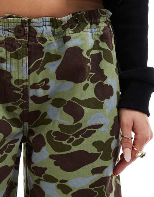 COLLUSION camo print low rise linen beach pants in multi