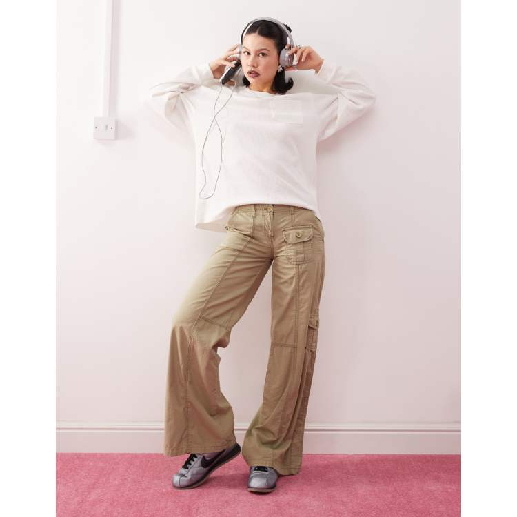 【in a row】Low Rise Dying Cargo Pants BDG Low Rise Cargo Jeans - Black – Dolls Kill