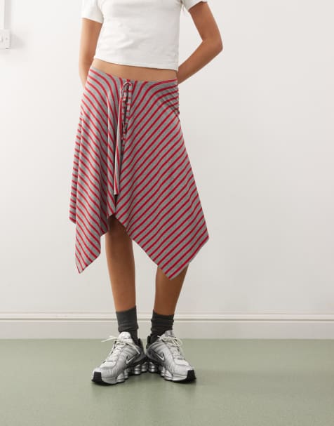 COLLUSION low rise high low spliced stripes skirt in red - view 1