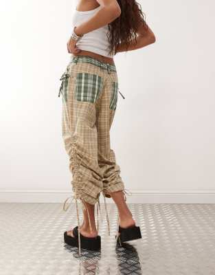 Collusion Low Rise Ruched Side Capri In Multi