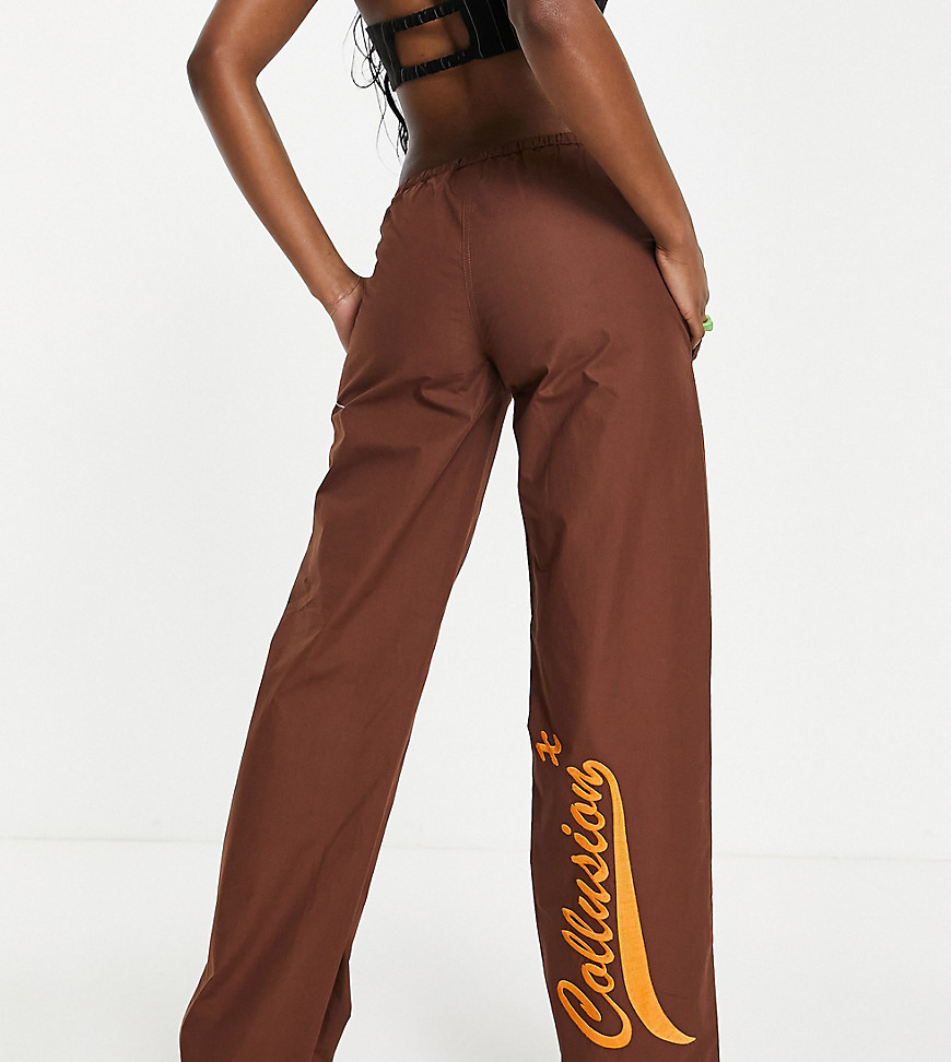 COLLUSION low rise straight leg parachute trouser with embroidered branding in brown